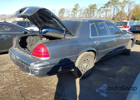 2008 Ford Crown Victoria Police/Police Interceptor z USA, uszkodzony, nr VIN 2FAHP71VX8X137225